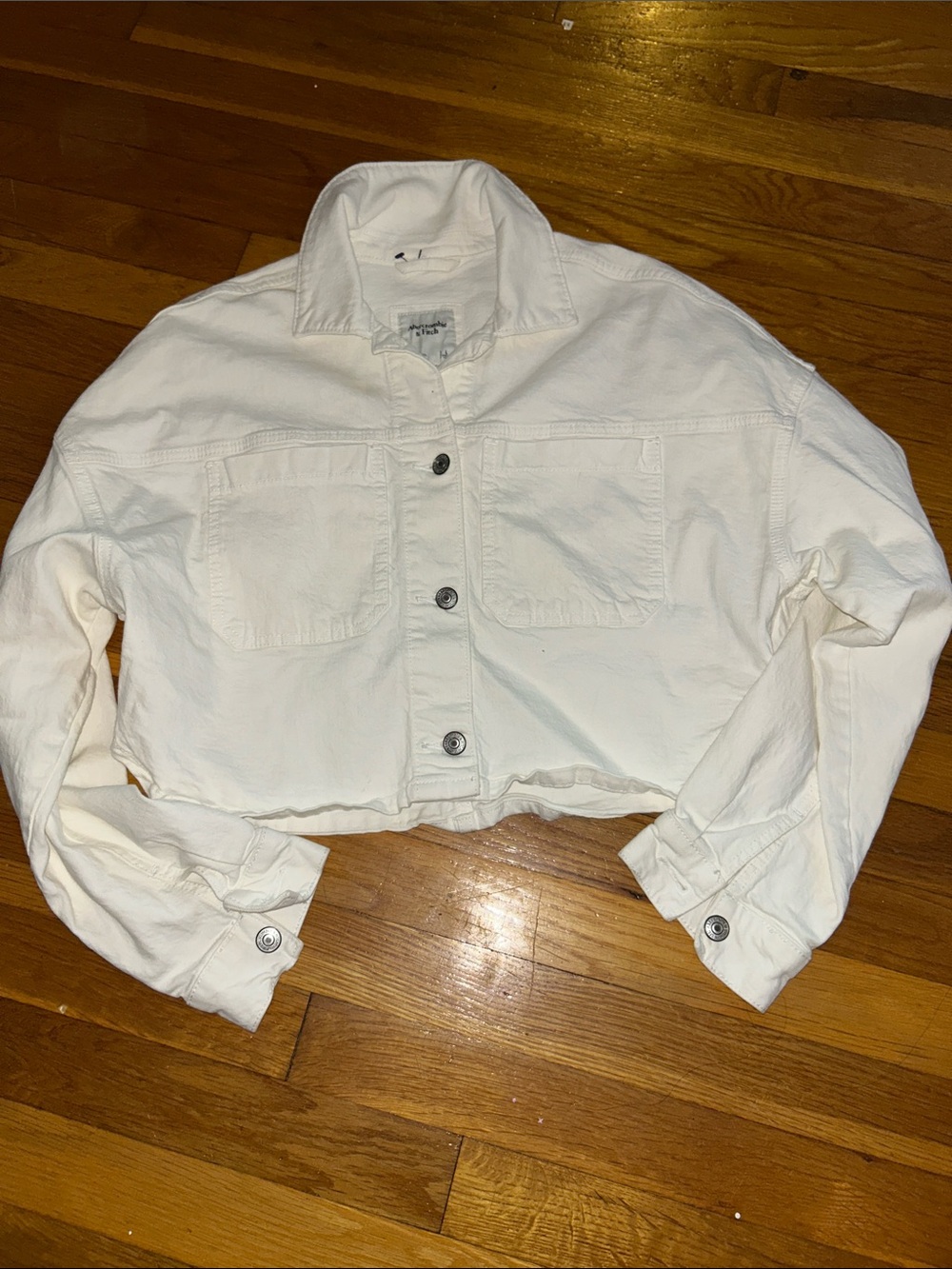 Abercrombie & Fitch Cream Cropped Jean Jacket white size large with pockets - Picture 2 of 7